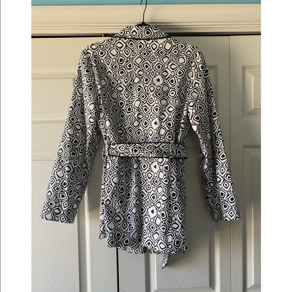 Fun geometric patterned light pea coat - Picture 2 of 2